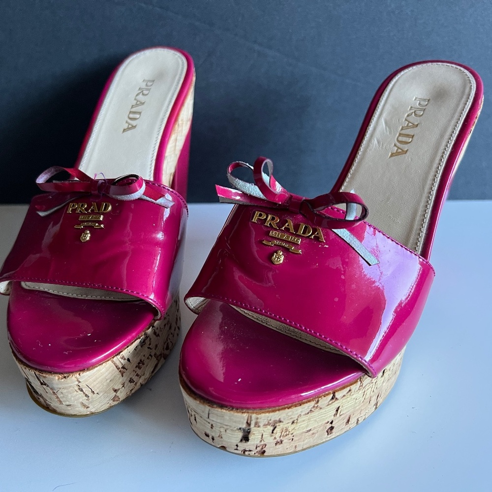 Women's Authentic Prada Dark Pink Patent Cork Heel size 35.5    US 5.5